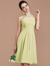 Elegant Halter Sleeveless Short/Mini Chiffon Bridesmaid Dresses