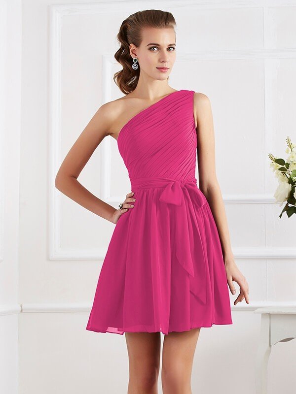 Elegant Pleats One Shoulder Sleeveless Short Chiffon Bridesmaid Dresses