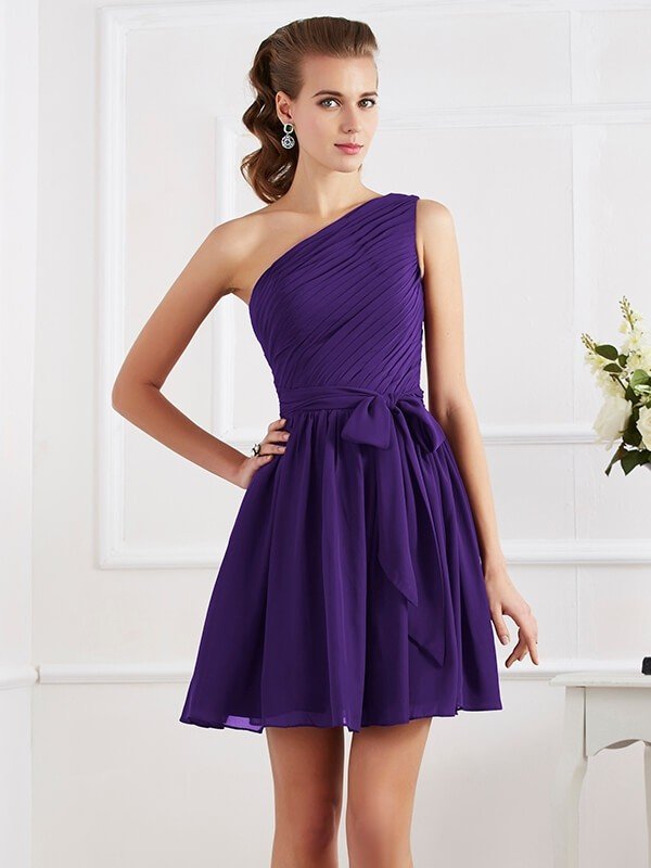 Elegant Pleats One Shoulder Sleeveless Short Chiffon Bridesmaid Dresses