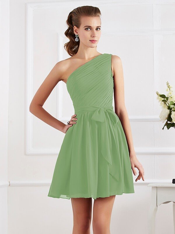 Elegant Pleats One Shoulder Sleeveless Short Chiffon Bridesmaid Dresses