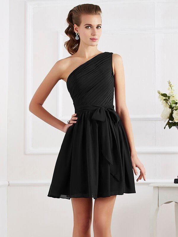 Elegant Pleats One Shoulder Sleeveless Short Chiffon Bridesmaid Dresses