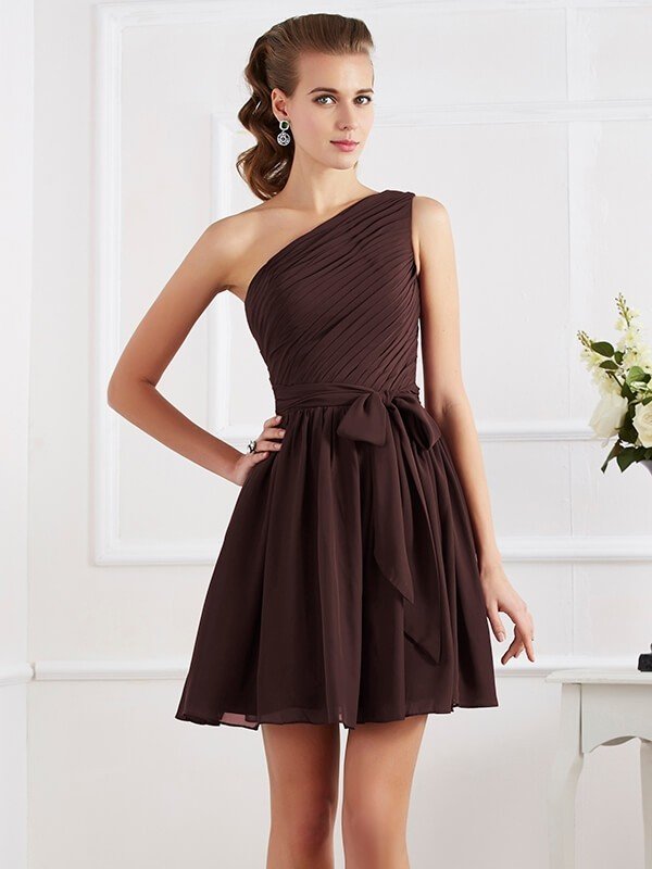 Elegant Pleats One Shoulder Sleeveless Short Chiffon Bridesmaid Dresses