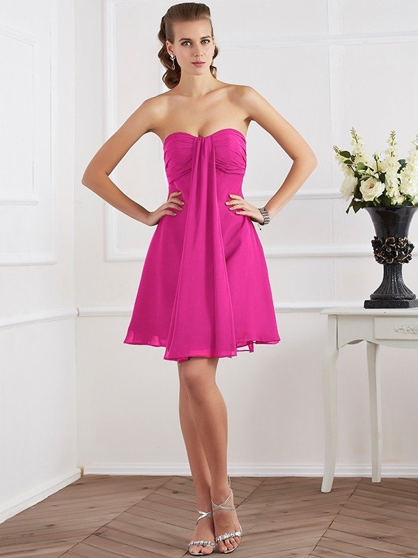 Elegant Strapless Sleeveless Pleats Short Chiffon Bridesmaid Dresses