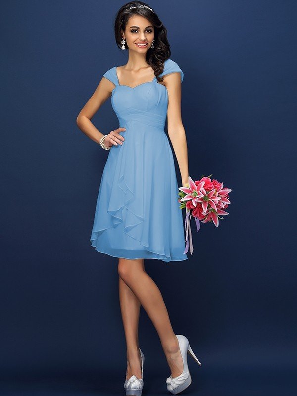 Elegant Straps Pleats Sleeveless Short Chiffon Bridesmaid Dresses