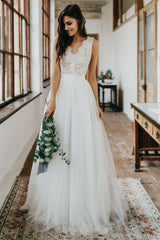 Casual Wedding Dress Tulle A-line Chic V-Neck Sleeveless Lace Long Bridal Gowns-Dbrbridal