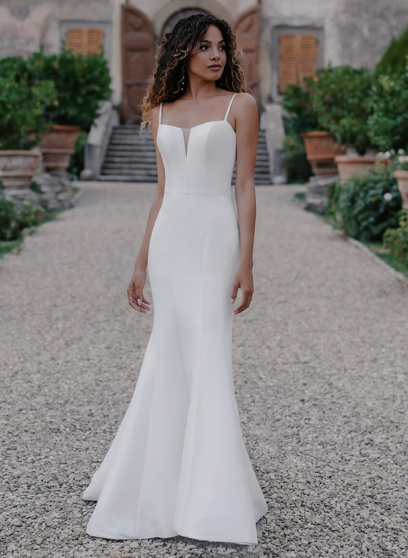 Elegant Mermaid Fitted Wedding Dresses Featuring Open Back-Dbrbridal