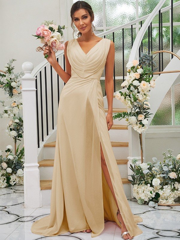 Fabulous Chiffon V-neck Sleeveless Bridesmaid Dresses-Dbrbridal