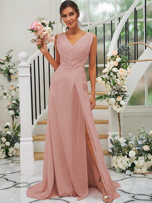 Fabulous Chiffon V-neck Sleeveless Bridesmaid Dresses-Dbrbridal