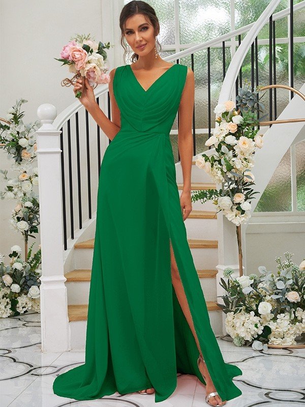 Fabulous Chiffon V-neck Sleeveless Bridesmaid Dresses-Dbrbridal