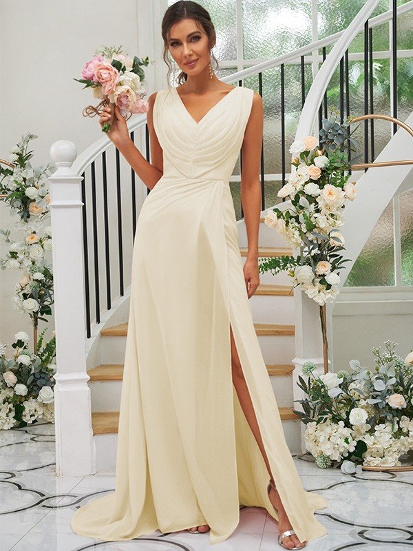 Fabulous Chiffon V-neck Sleeveless Bridesmaid Dresses-Dbrbridal