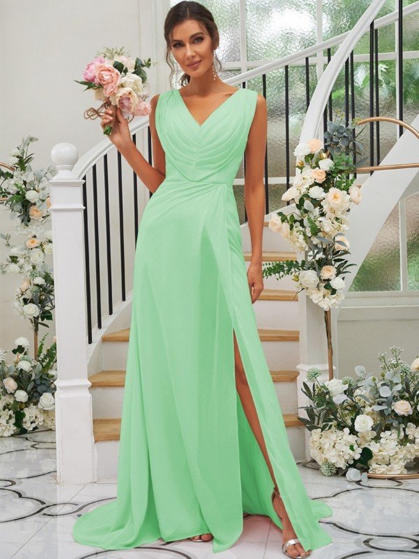 Fabulous Chiffon V-neck Sleeveless Bridesmaid Dresses-Dbrbridal