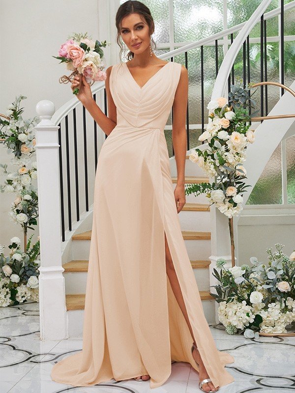 Fabulous Chiffon V-neck Sleeveless Bridesmaid Dresses-Dbrbridal