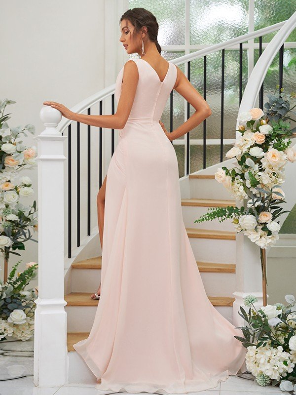 Fabulous Chiffon V-neck Sleeveless Bridesmaid Dresses-Dbrbridal