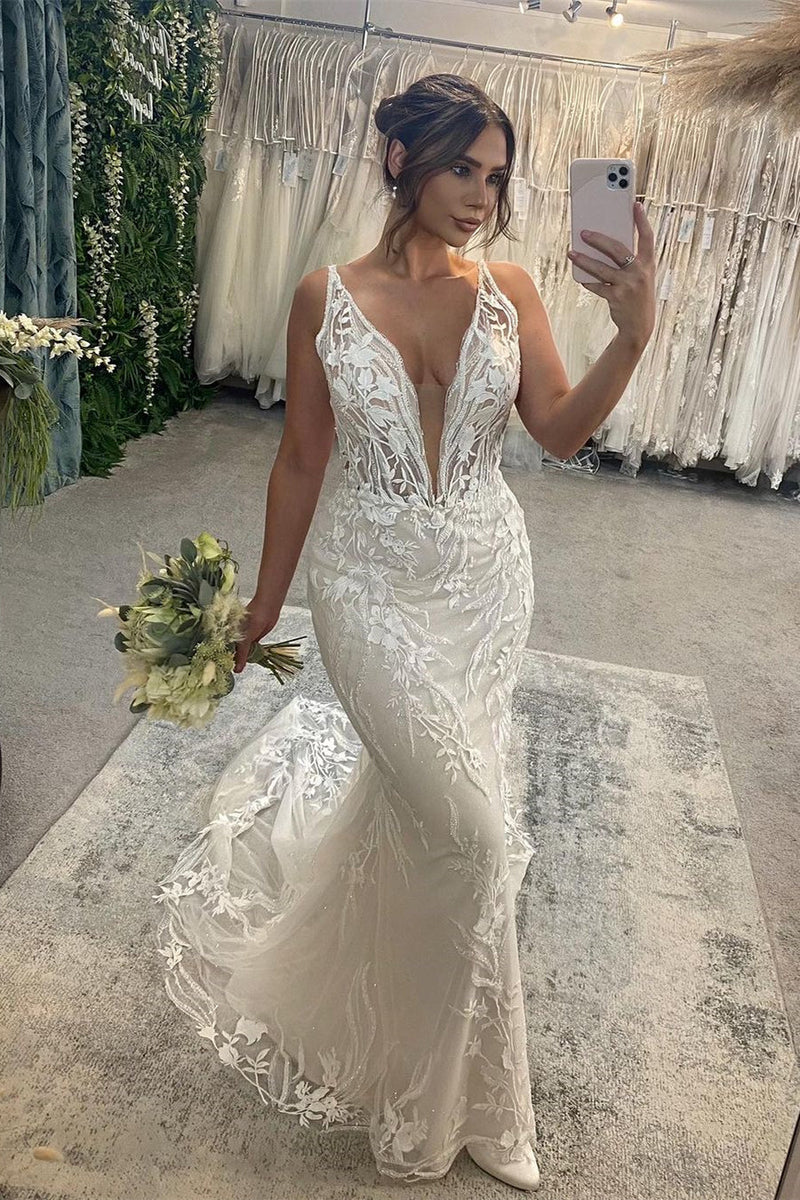 Fabulous Long Mermaid V-neck Sleeveless Lace Backless Wedding Dress-Dbrbridal