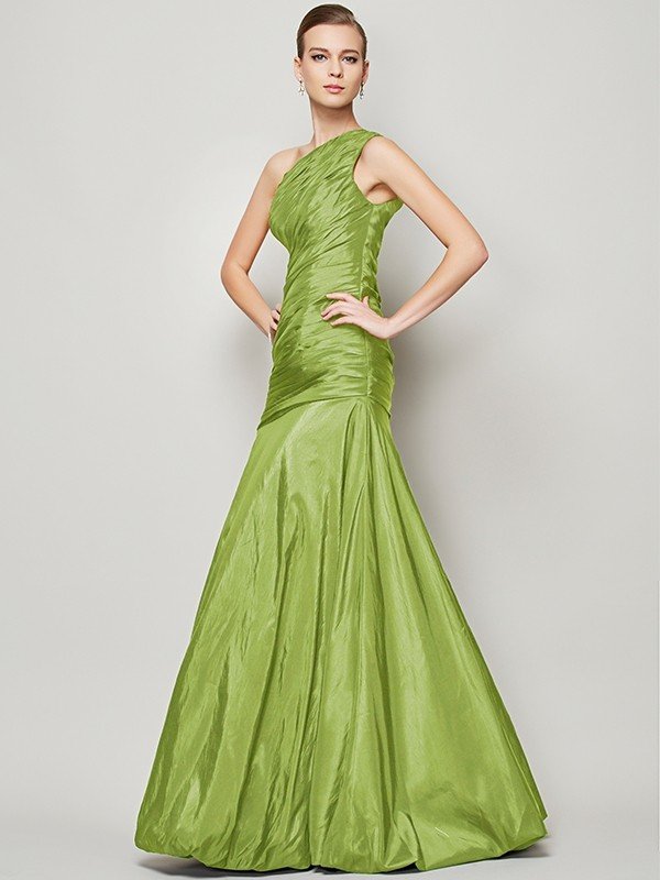 Fabulous Sleeveless One Shoulders Pleats Long Taffeta Bridesmaid Dresses-Dbrbridal