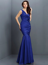 Mermaid Classy V-neck Hand-Made Flower Sleeveless Long Taffeta Bridesmaid Dresses-Dbrbridal