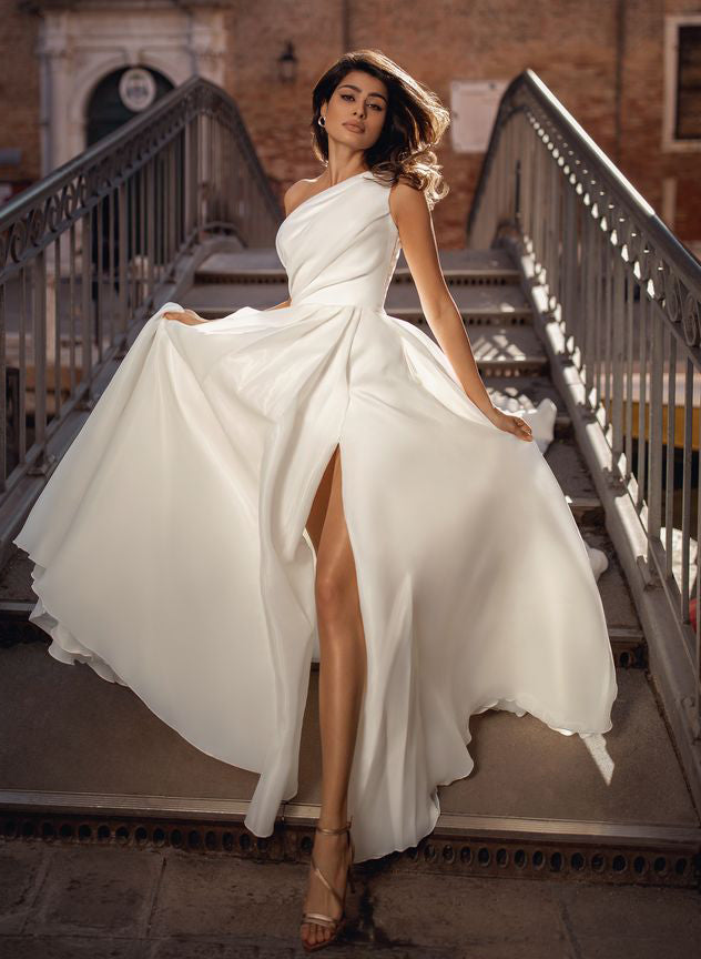 One-Shoulder Sleeveless Organza Sweep Train Wedding Dress-Dbrbridal