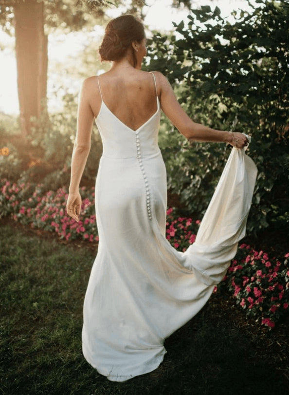 Sleek Spaghetti Straps V-Neck Mermaid Fitted Wedding Dresses-Dbrbridal