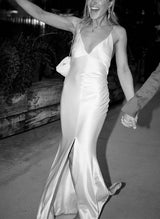 V-Neck Sleeveless Floor-Length Wedding Dresses-Dbrbridal