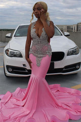 Pink Sleeveless V-Neck Mermaid Prom Dresses With Beadings